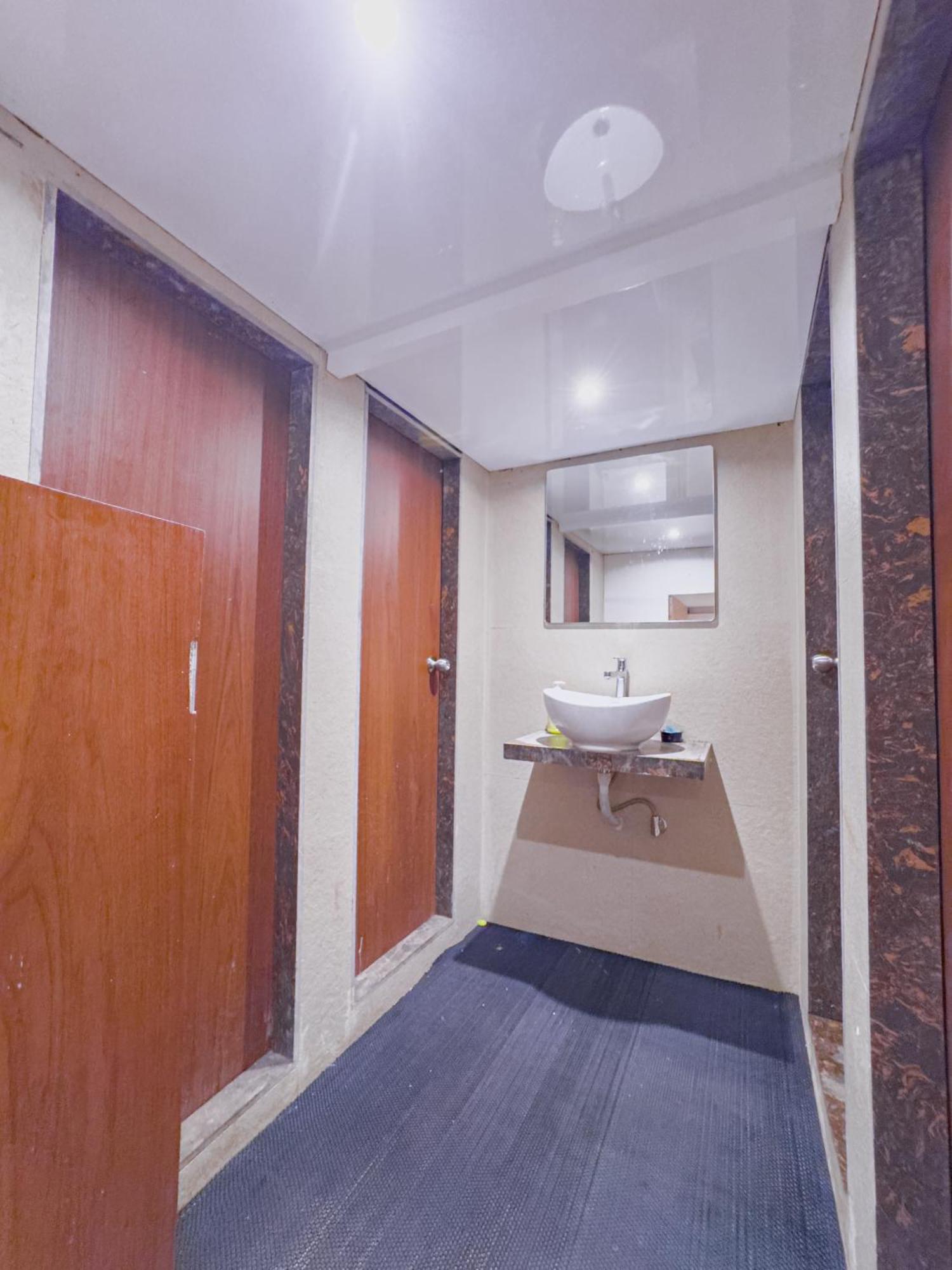 Hotel Winton مومباي المظهر الخارجي الصورة
