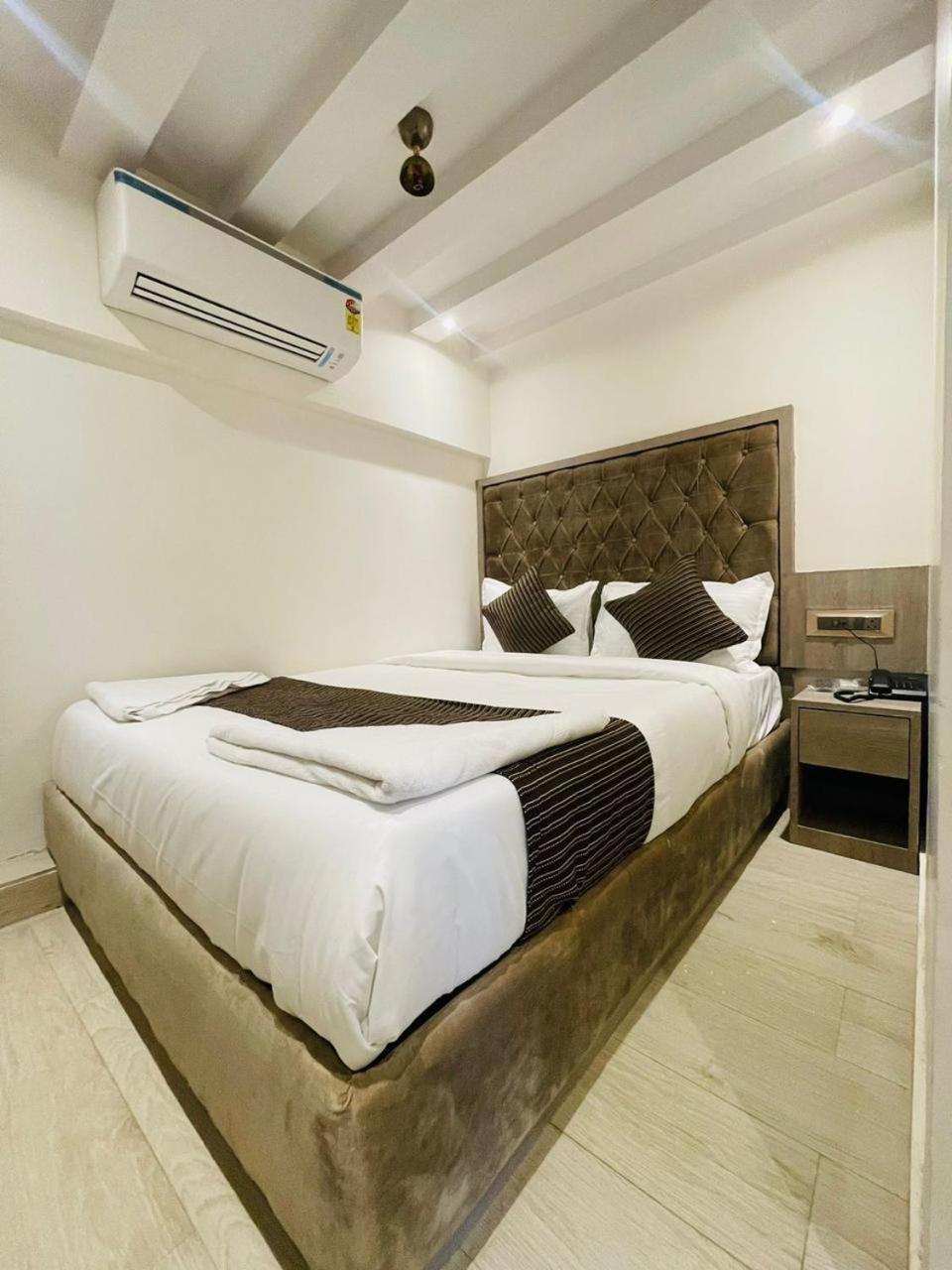 Hotel Winton مومباي المظهر الخارجي الصورة